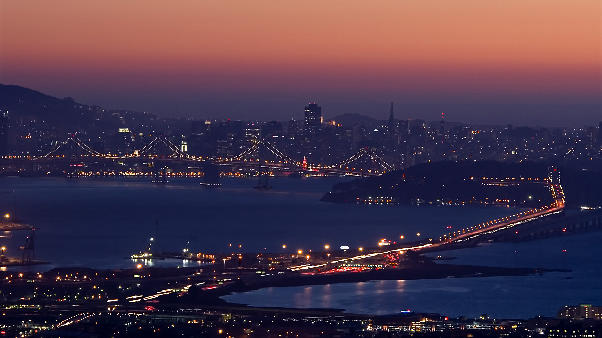 星空体育app下载-詹姆斯抢断致胜湖人晋级季后赛，詹姆斯湖人主场首秀